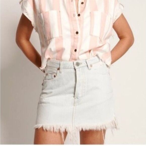 ONE TEASPOON | Vanguard in Brando Wash Fray Hem Denim Skirt Women’s Size 26 (2) - Picture 11 of 11